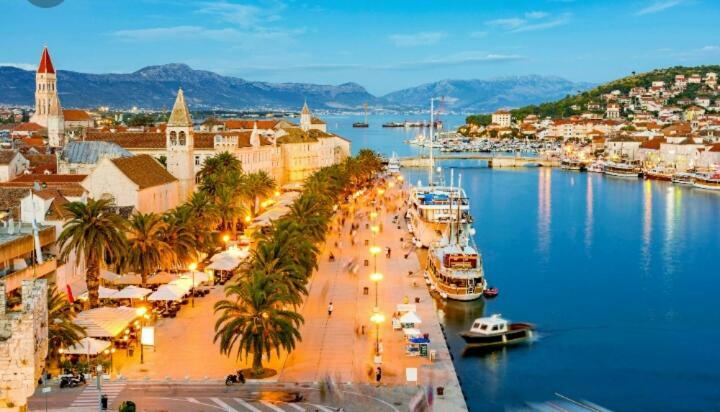 Apartment Beljan Trogir Eksteriør bilde